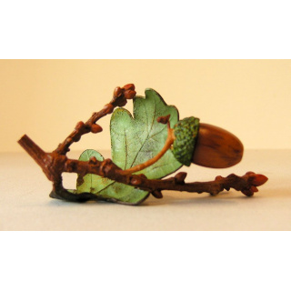 penkridge_acorn_leaf